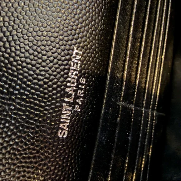 100% Authentic YSL CLASSIC CASSANDRE CHAIN WALLET IN GRAIN DE POUDRE LEATHER - Picture 4 of 9